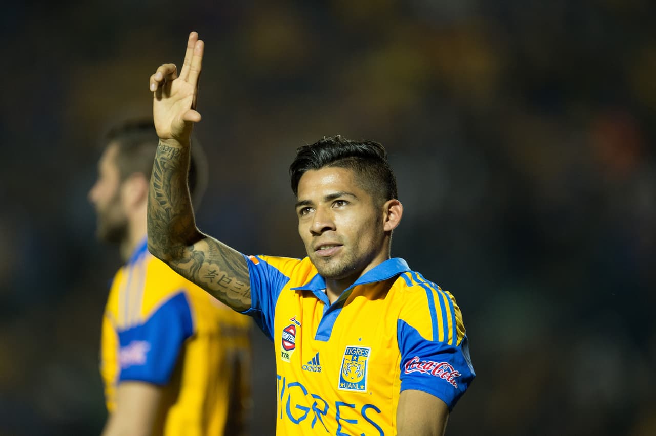 Javier Aquino, Tigres.- El mediocampista mexicano que llegó el torneo pasado después de su aventura por el viejo contiente, ha sido un pilar en el equipo de Ricardo Ferretti para lograr el Campeonato en el A2015 y el buen paso que lleva Tigres hasta el momento, sumando 13 puntos en lo que va del torneo.