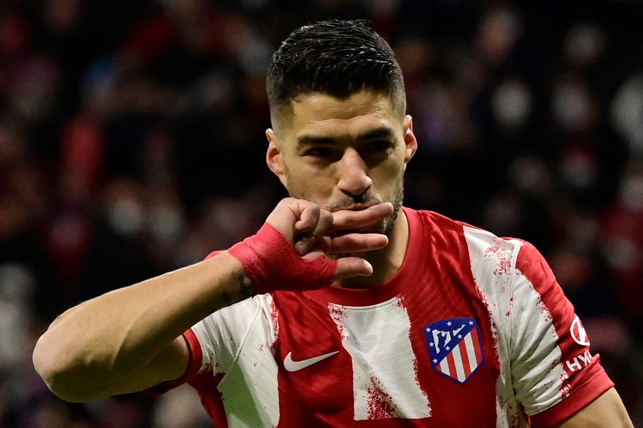 El Atlético de Madrid goleó al Alavés con sendos dobletes de Joao Félix y Luis Suárez.