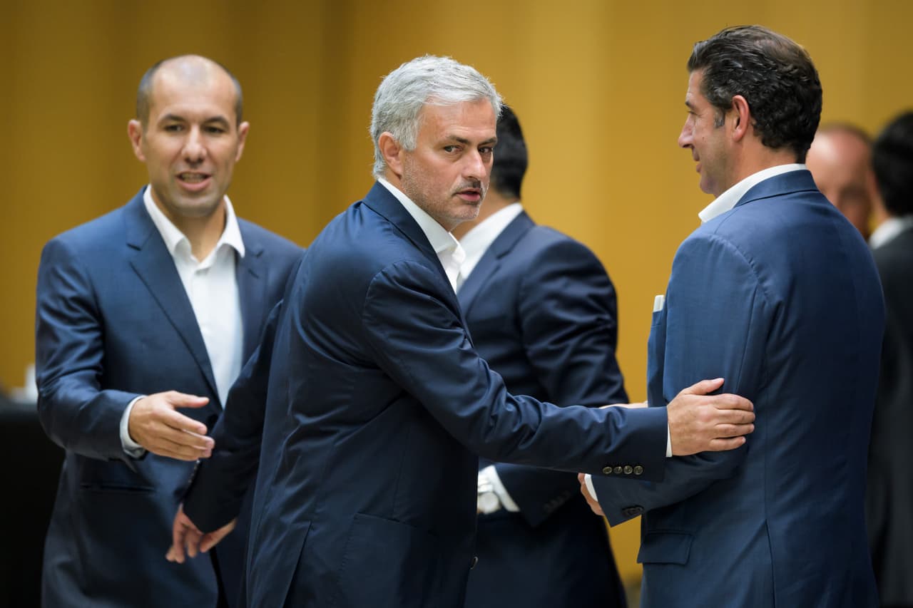 ¿El pasado y el futuro de las pizarras portuguesas? Mou junto con Rui Vitória y detrás Jardim.