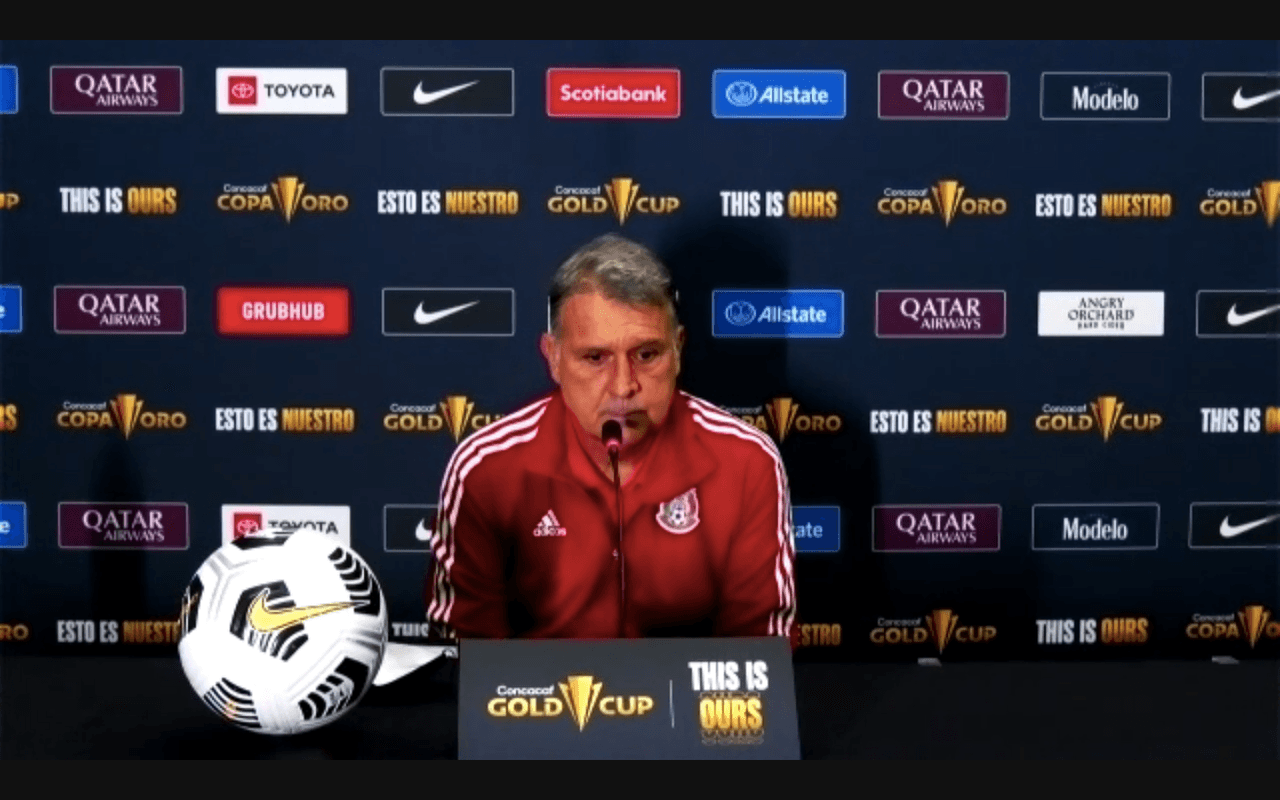 Tata Martino no le ve fin al debate sobre Funes Mori