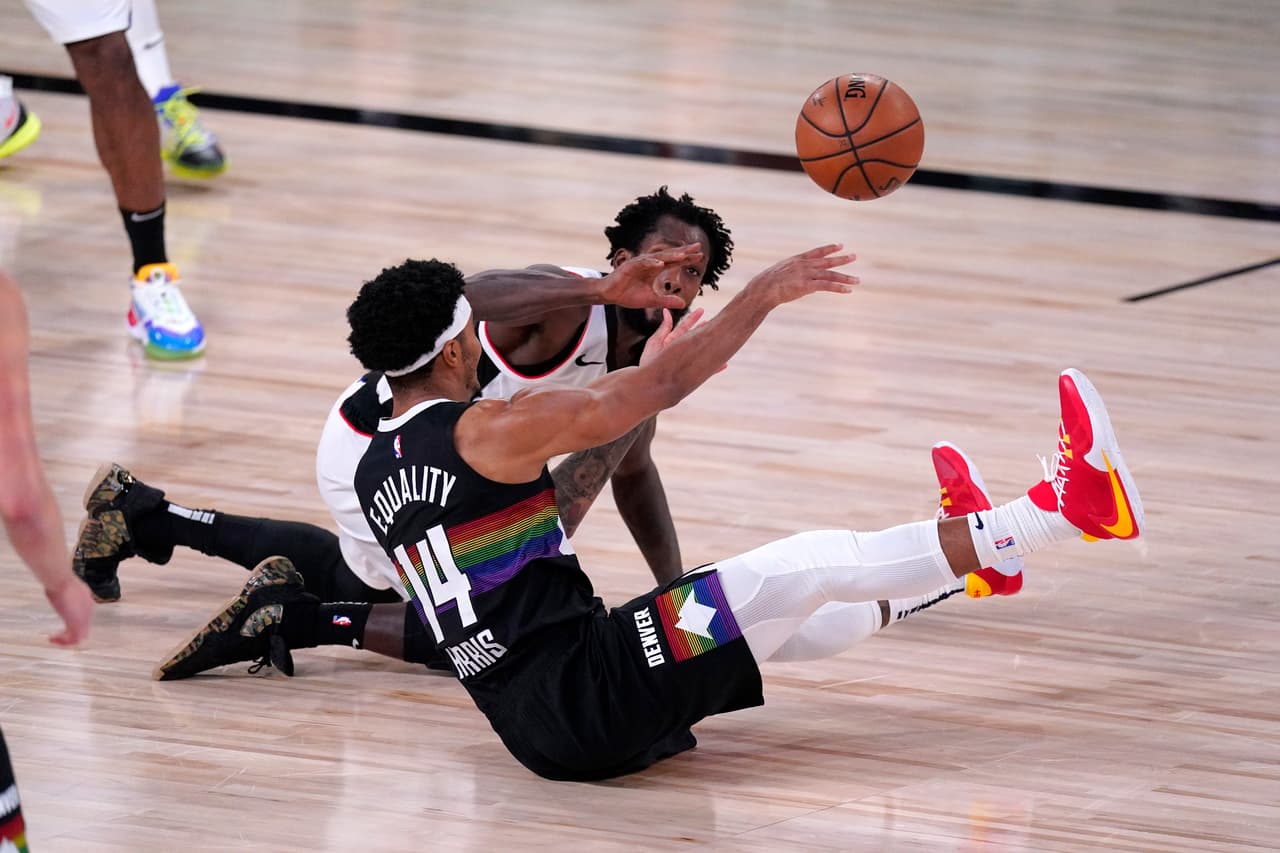 Los Denver Nuggets continúan con vida en la semifinales de conferencia tras vencer 98-111 a Los Angeles Clippers.