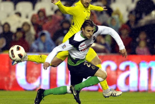 El cuadro de Santander fue local en el choque con el 'Submarino Amarillo'.