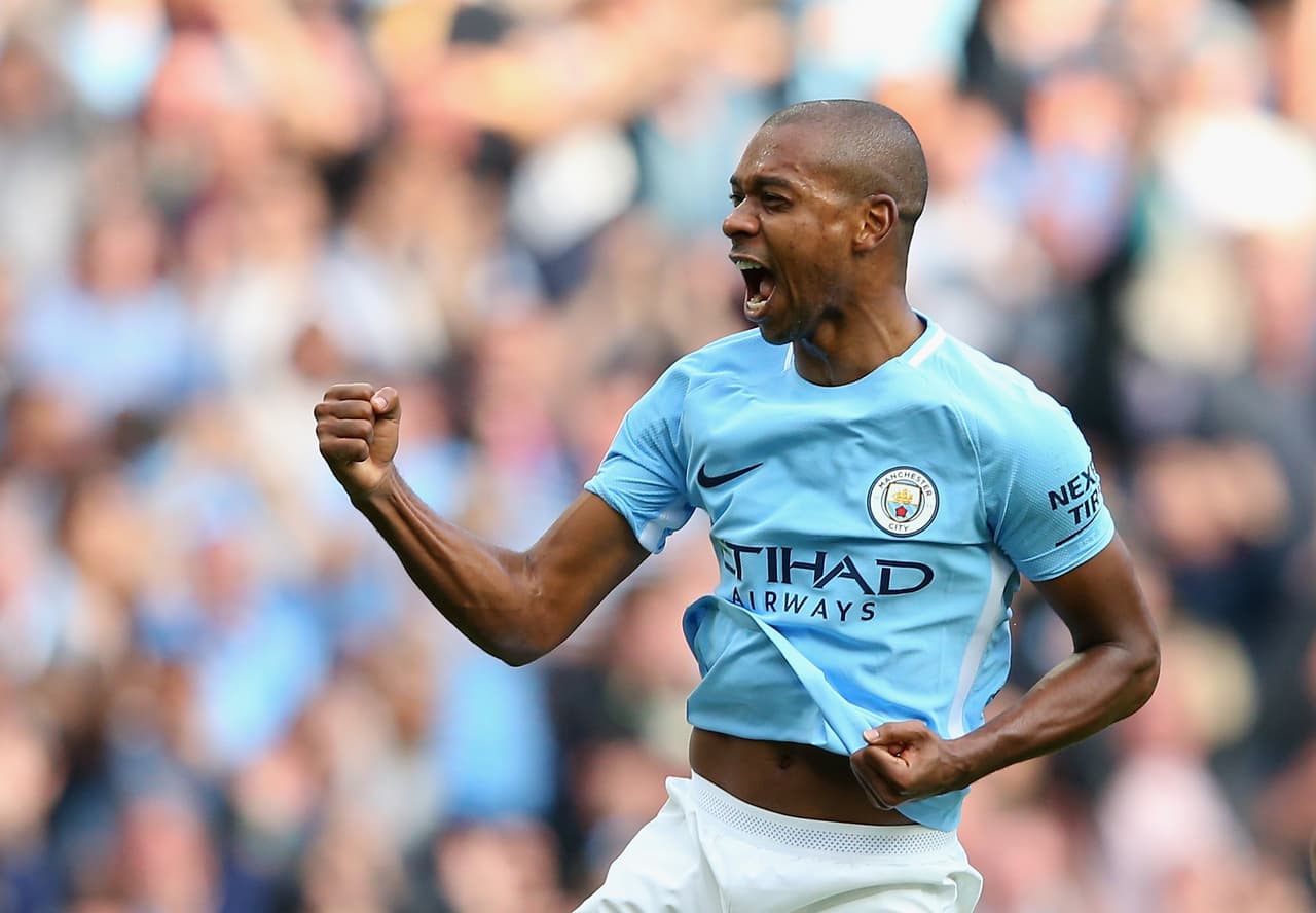 El brasileño Fernandinho, de 32 años y en el todopoderoso Manchester City, aún no tiene claro si continúa con el equipo de Pep Guardiola.