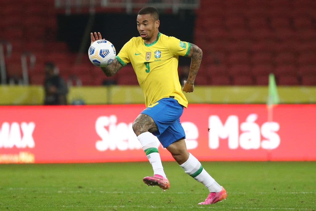 De la mano de Richarlison y Neyemar Jr, Brasil vence 2-0 a Ecuador y Brasil lleva 15 puntos de 15 puntos posibles.