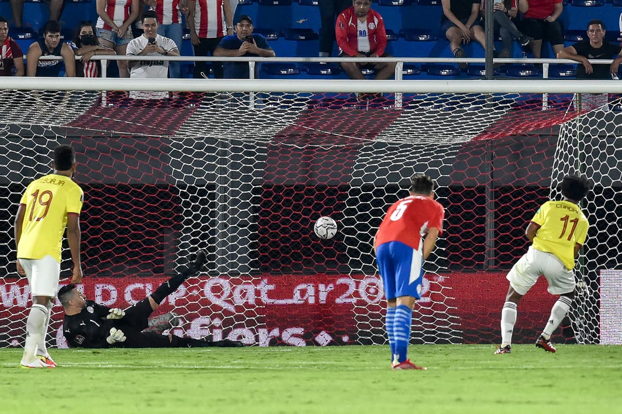 Paraguay no logró aguantar la ventaja y Juan Cuadrado marcó para que Colombia rescatara un punto.