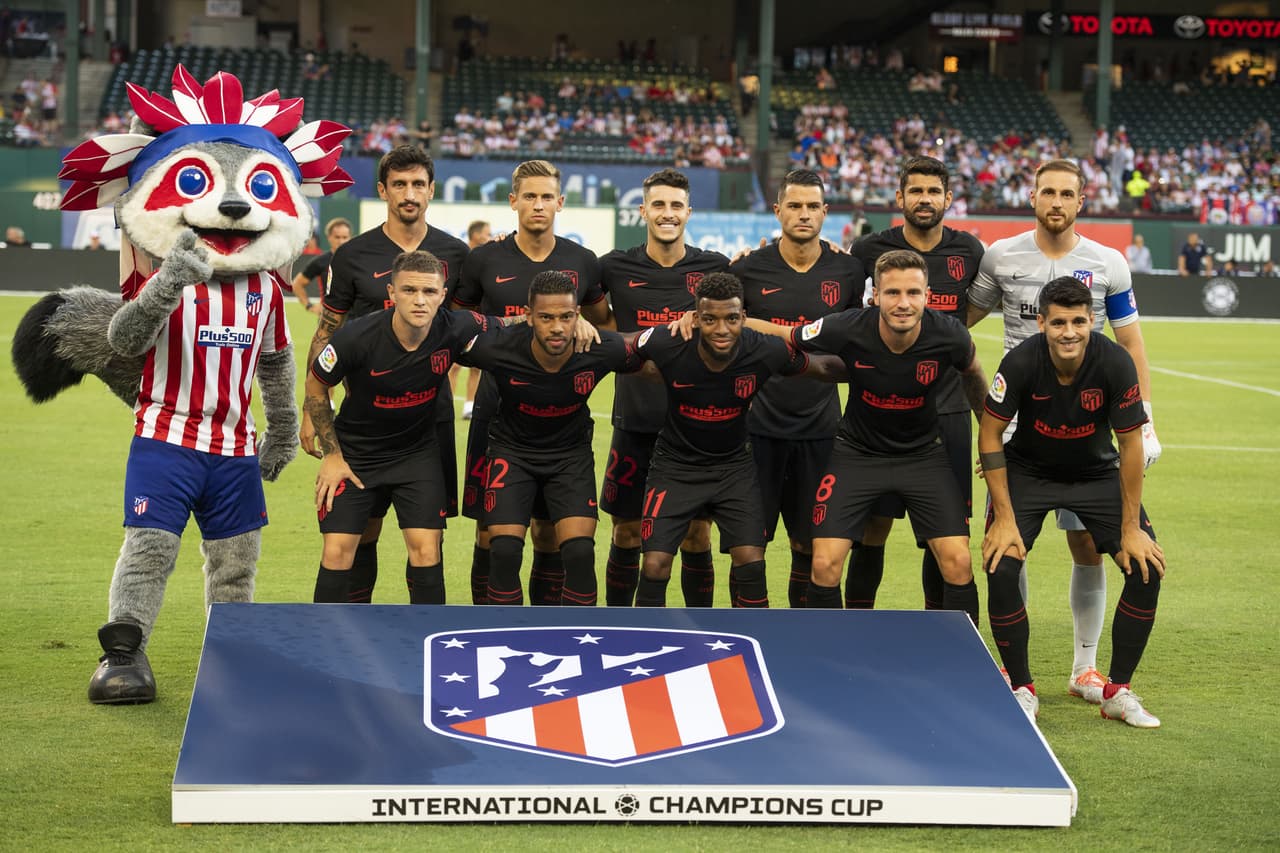 El Atlético debutó algunos refuerzos como Trippier y Renan Lodi.