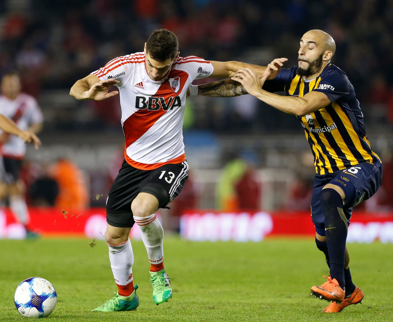 Su Rosario Central es menos espectacular que el de 'Chachito', pero es más eficaz: le sacó empate a ceros a River Plate el domingo. Y eso que River venía goleándolos a todos.