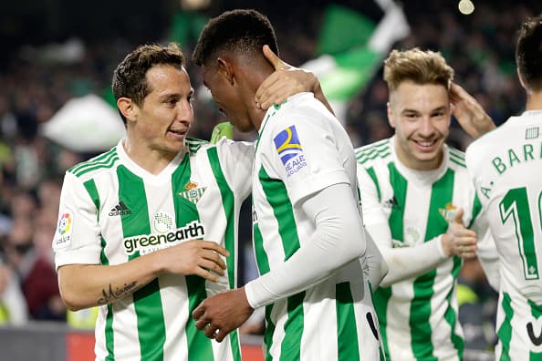 Guardado volvió, fue titular y dio una asistencia en triunfo del Betis 3-0 al Espanyol