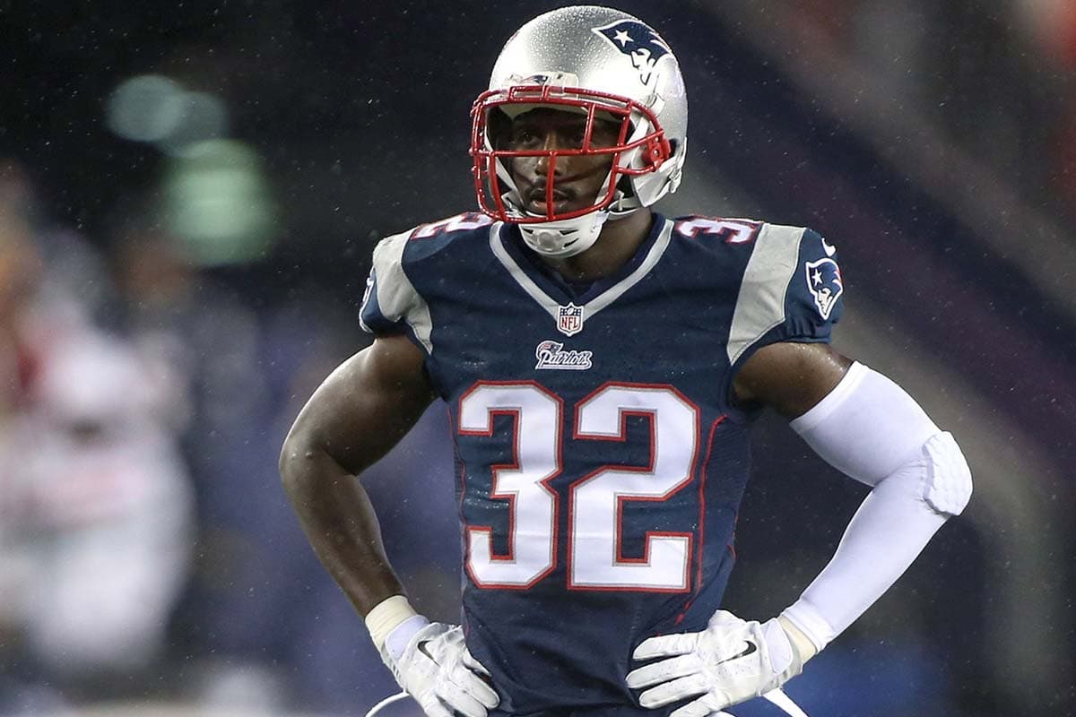 #93 Devin McCourty Total: $19.3 M Salario/Ganancias: $19.1 M Firmas: $250 K
