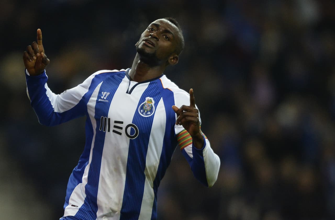 En la delantera sobresale la llegada de Jackson Martínez, el delantero colombiano fue una de las joyas más cotizadas en el verano y al final el Atlético se lo llevo por 35 millones del Oporto.