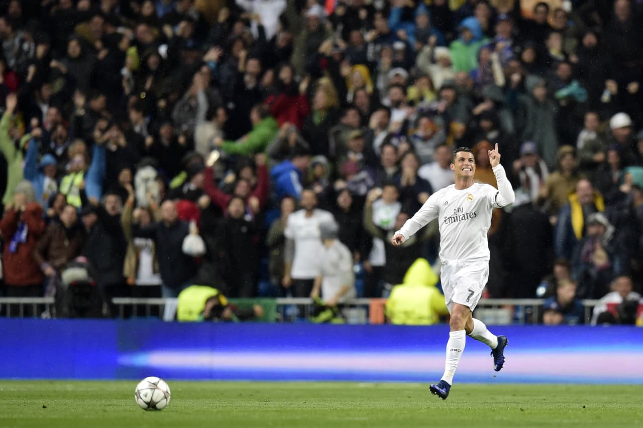 Una auténtica fiesta la que se vivió en el Bernabéu con un máximo protagonista con el '7' a la espalda que con sus tres goles llegó a 16 en la presente edición de la Champions League quedándose a un tanto de empatar la marca del torneo, impuesta por el mismo en la campaña 2013-14.