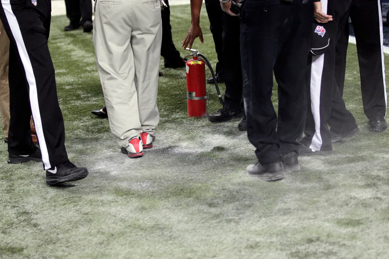 Las imágenes del agridulce triunfo de los Pittsburgh Steelers por 12-6 ante los St. Louis Rams donde perdieron por lesión a su quarterback, Ben Roethlisberger.