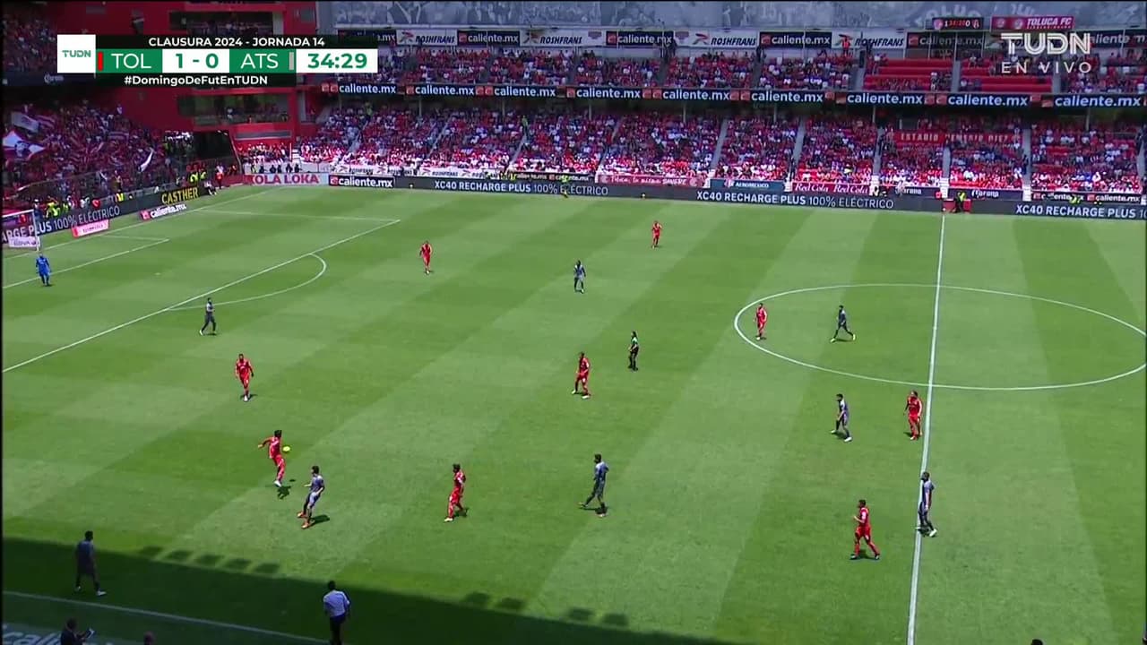 ¡GOOOL! Alexis Vega anota para Toluca.