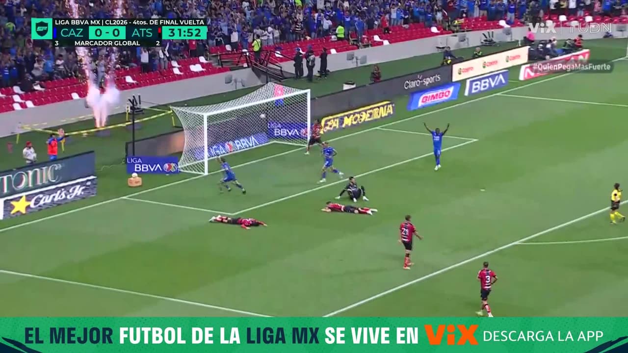 ¡Golazo de Cruz Azul! Paradela define como crack entre las piernas de Camilo Vargas