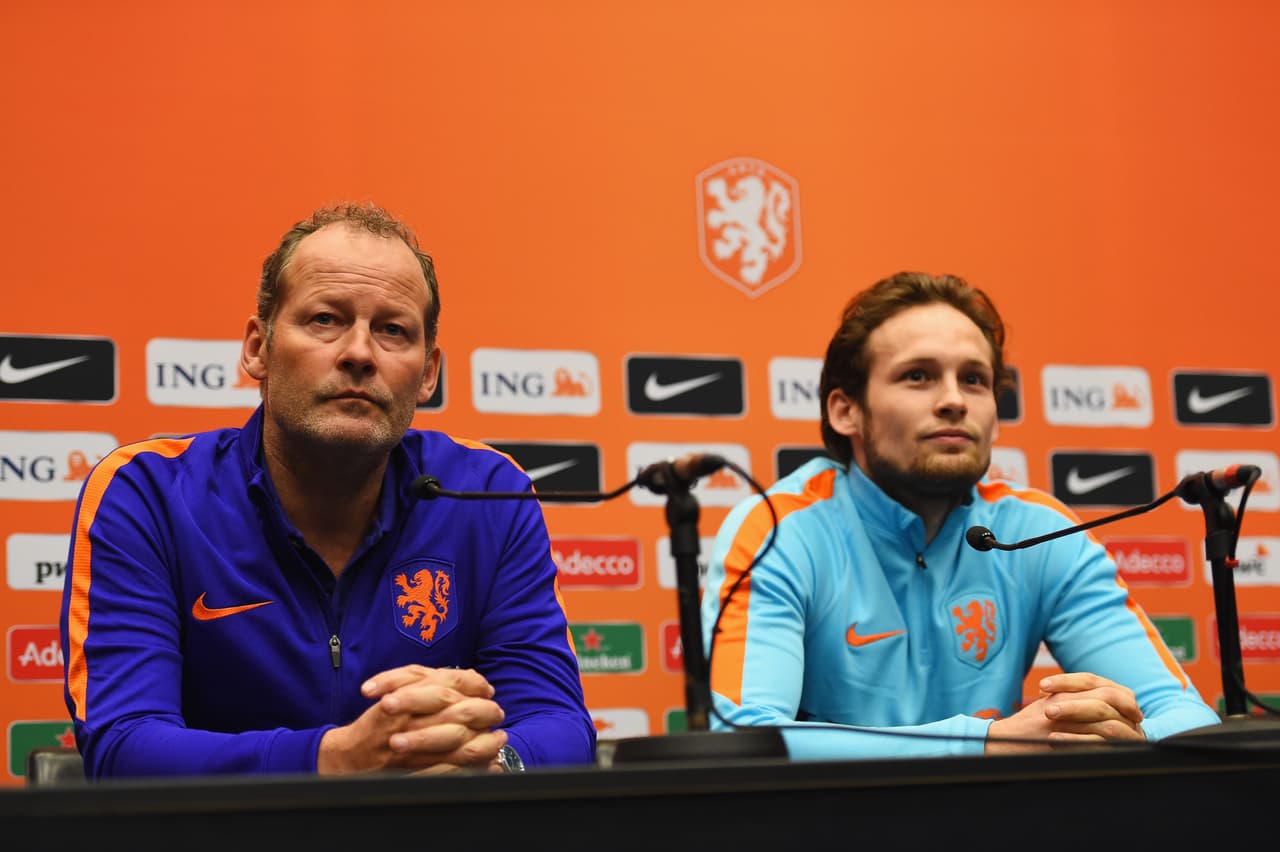 Danny Blind y Daley Blind, padre e hijo, fueron técnico y jugador de la selección de Países Bajos de 2015 a 2017, una relación que por la trayectoria de ambos no generó ninguna controversia y pasó más como una casualidad.