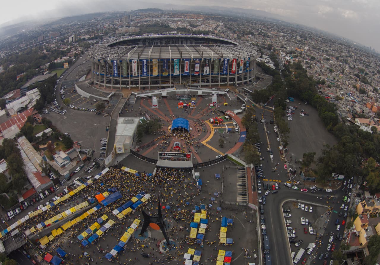 9- El Estadio Azteca, desde el principio de su historia, también es casa de las Águilas del América dentro de la Liga MX y alguna vez han jugado como local en ese escenario Cruz Azul, Atlante y Pumas.