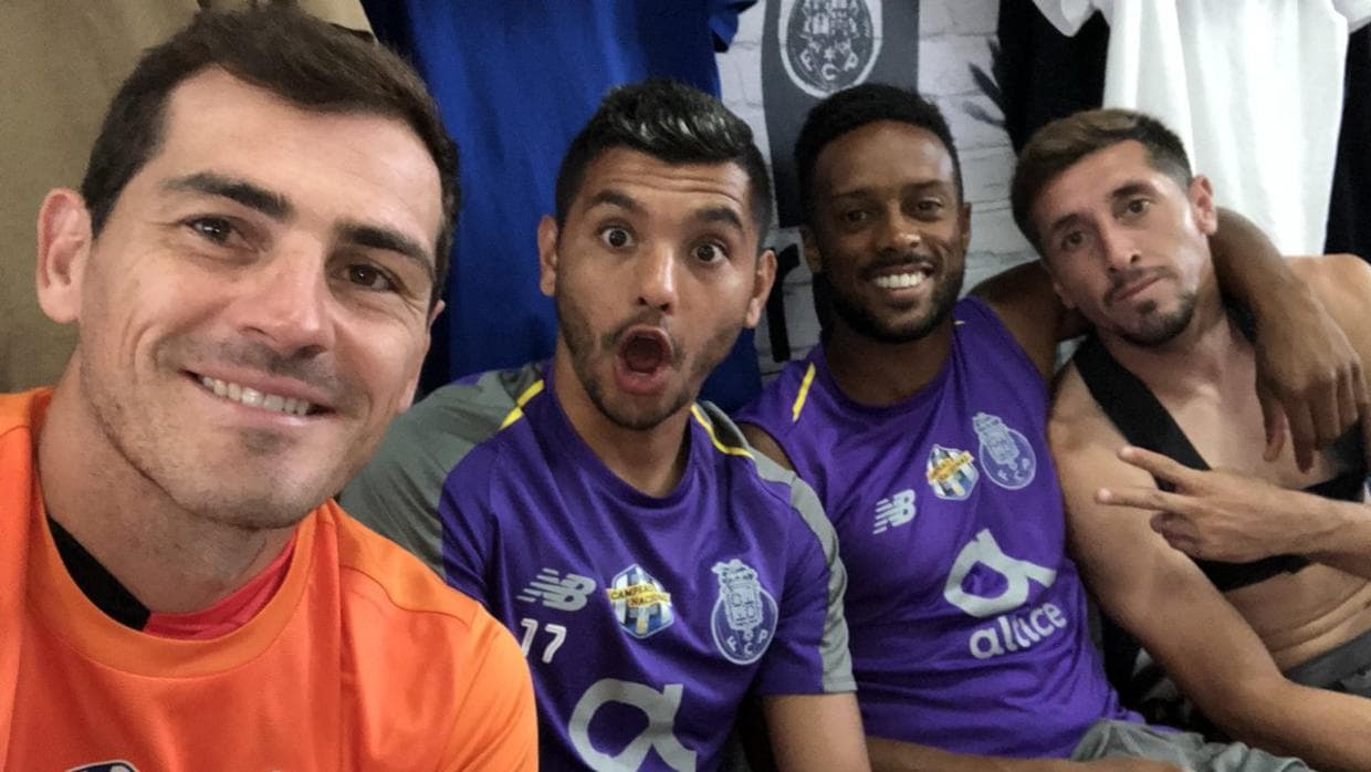 Iker Casillas compara a Héctor Herrera con Riquelme y elogió a ‘Tecatito’ Corona