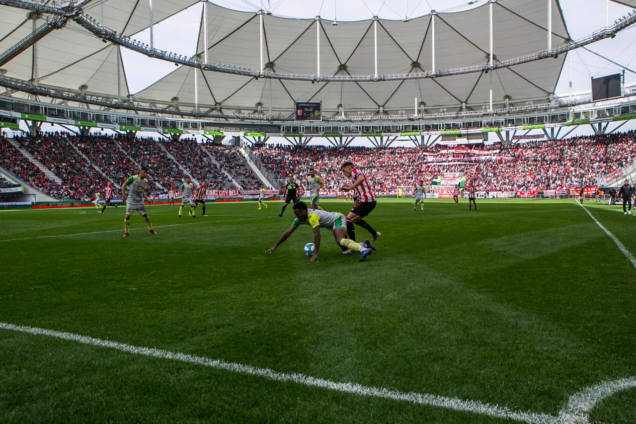 LA PLATA, ARGENTINA - JULY 28: General view of stadium during a match between Estudiantes and Aldosivi as part of Superliga Argentina 2019/20 at Diego Maradona StadiumEstadio Ciudad de La Plata on July 28, 2019 in La Plata, Argentina. (Photo by Demian Alday/Getty Images)
