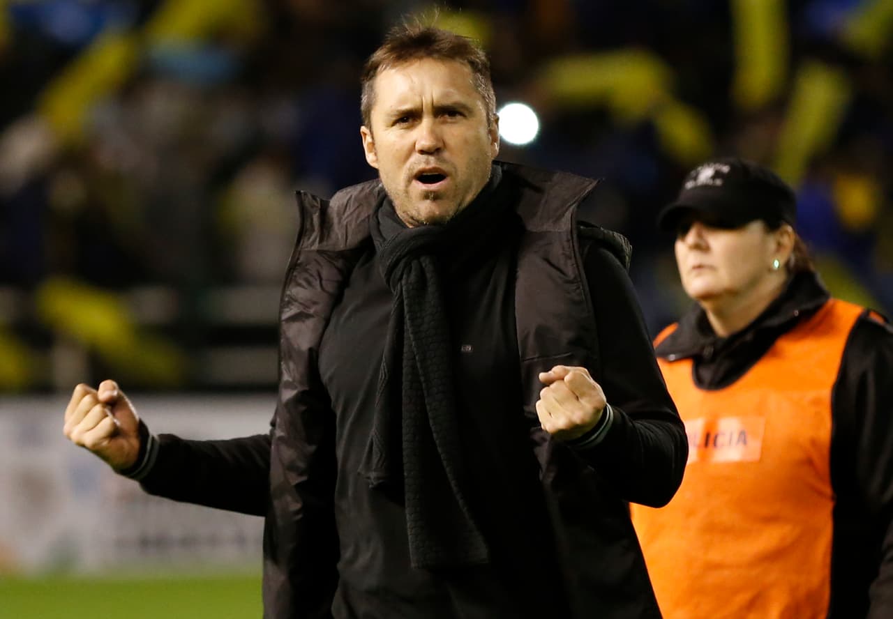 Eduardo 'Chacho' Coudet podría volver al fútbol mexicano, pero ahora a dirigir. Tras su paso por Rosario Central, el entrenador estaría en los planes de los Xolos de Tijuana.