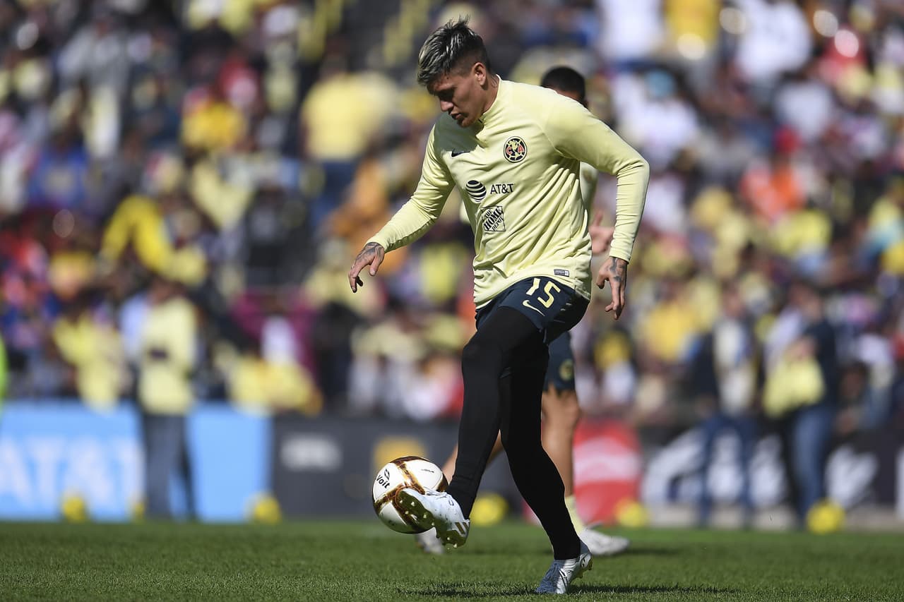 América sacrifica a Nicolás Castillo