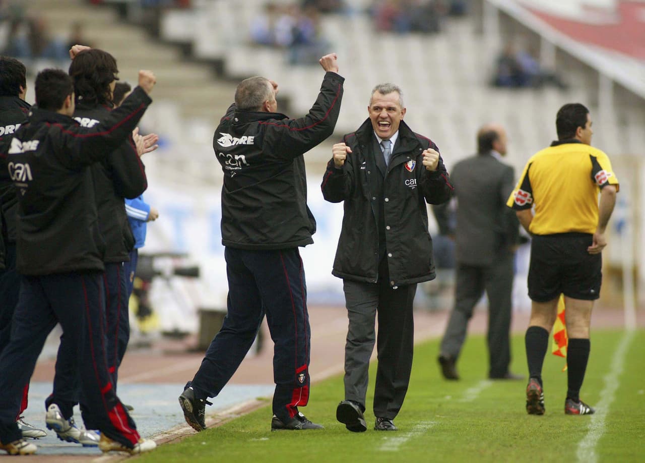 Regresó al Osasuna, ahora como Director Técnico. El gran objetivo fue asegurar la permanencia en Primera División. Llevó a su equipo a una final de la Copa del Rey y participaron en la Copa UEFA. El Osasuna fue revelación de la liga y clasificaron para la fase previa de la Champions League.