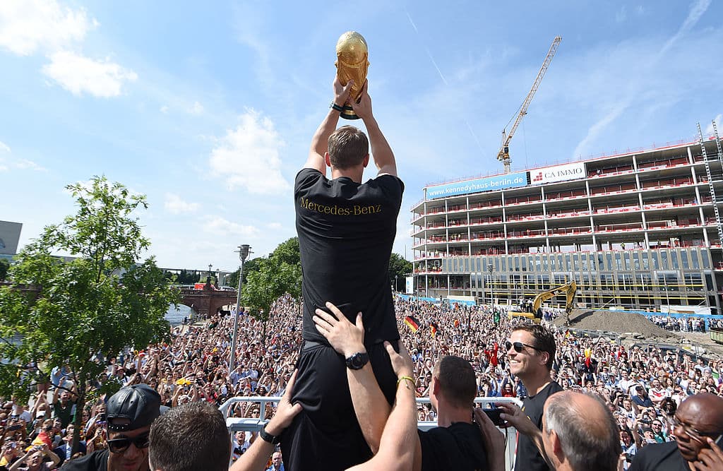 El mítico portero de la selección alemana y del Bayern Múnich cumple 34 vueltas al sol.