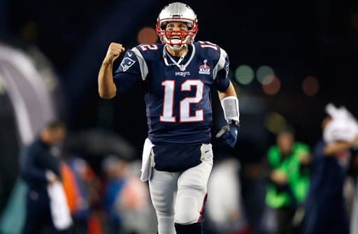Brady y los Patriots dieron el primer paso rumbo a la defensa de su corona.