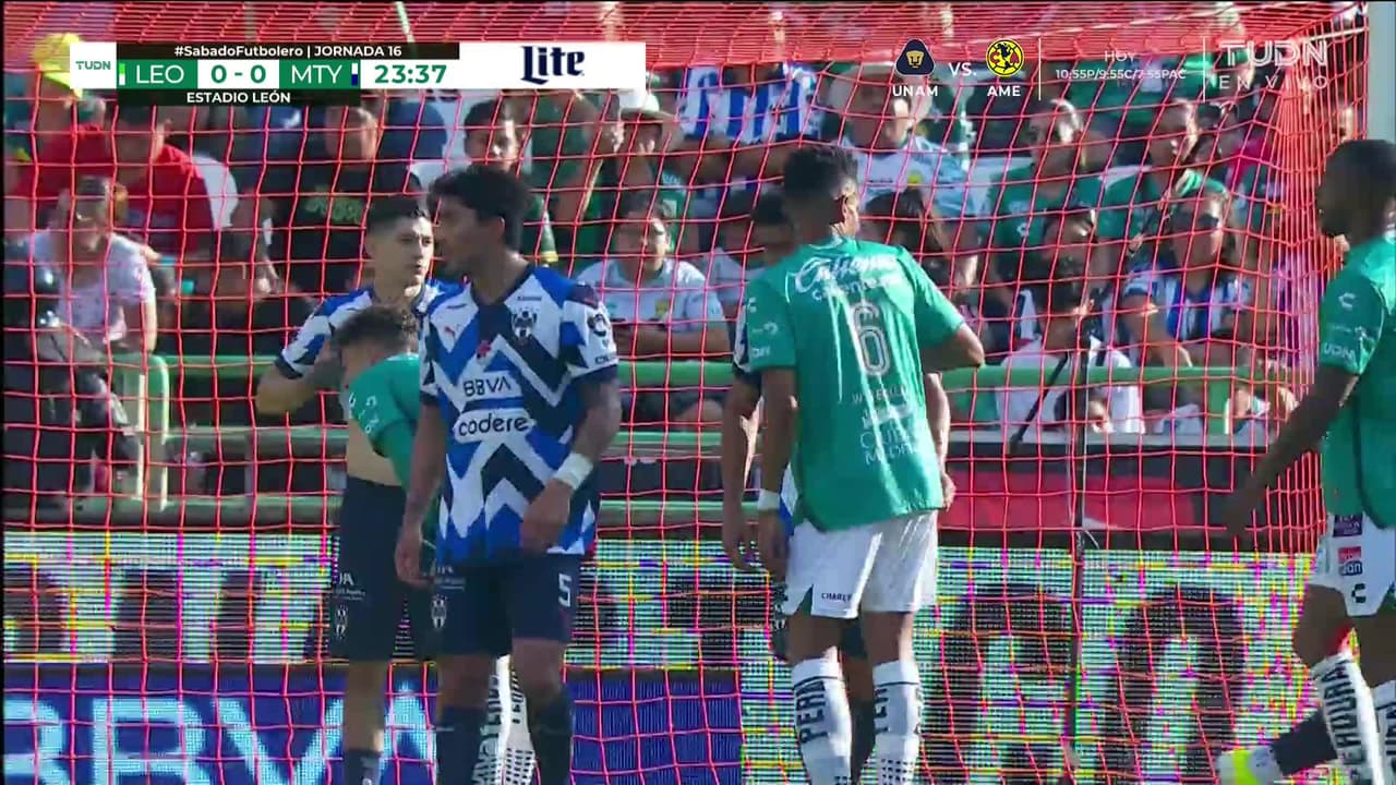 ¡TIRO ATAJADO! disparo por Jesús Gallardo.