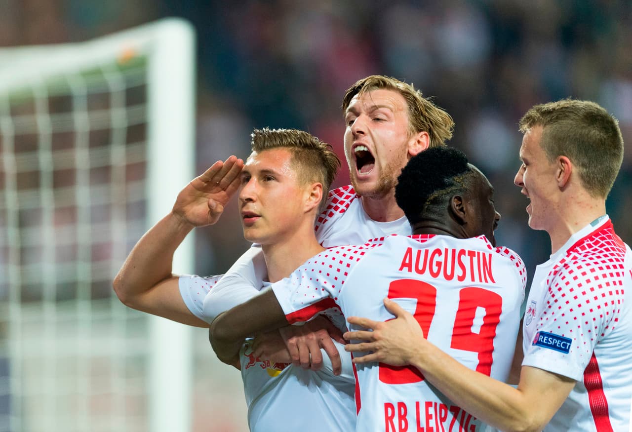 Tras un error del arquero José Sa, Will Orban aprovechó el rebote para poner el 1-0 a favor de Leipzig al minuto 8.