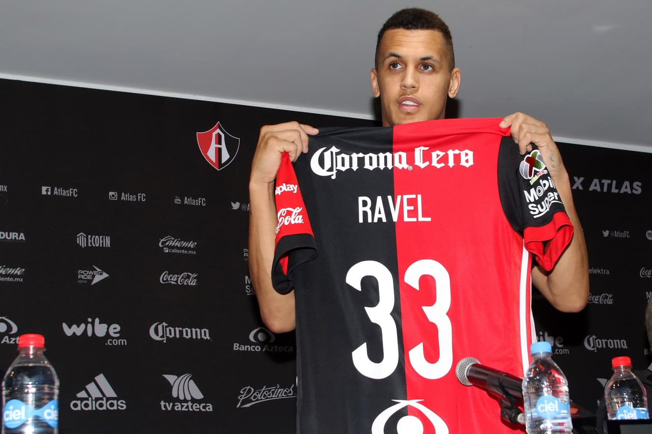 El arribo del volante inglés Ravel Ryan Morrison a Atlas fue otra de las novedades de último momento, luego de su debut por Manchester United y su último paso por el Queen's Park Rangers.