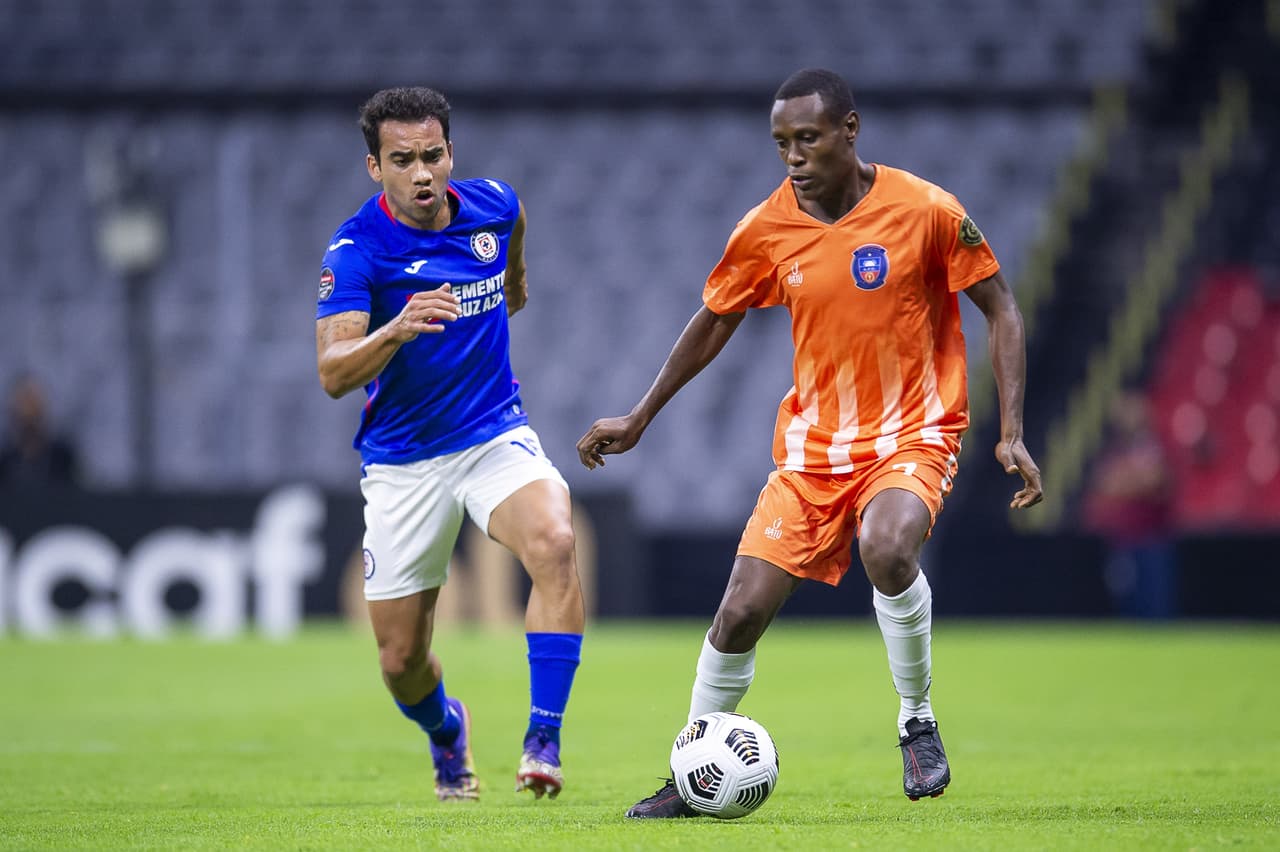 Llueven goles en la capital mexicana y con un marcador de 8-0 a favor, Cruz Azul elimina al Arcahaie de Haití en los octavos de final de la Concacaf Liga de Campeones.