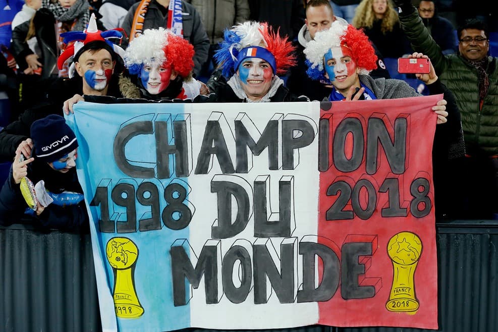 En la que los franceses no dudaban en recordarle a sus anfitriones las dos Copas del Mundo conseguidas hasta el momento.