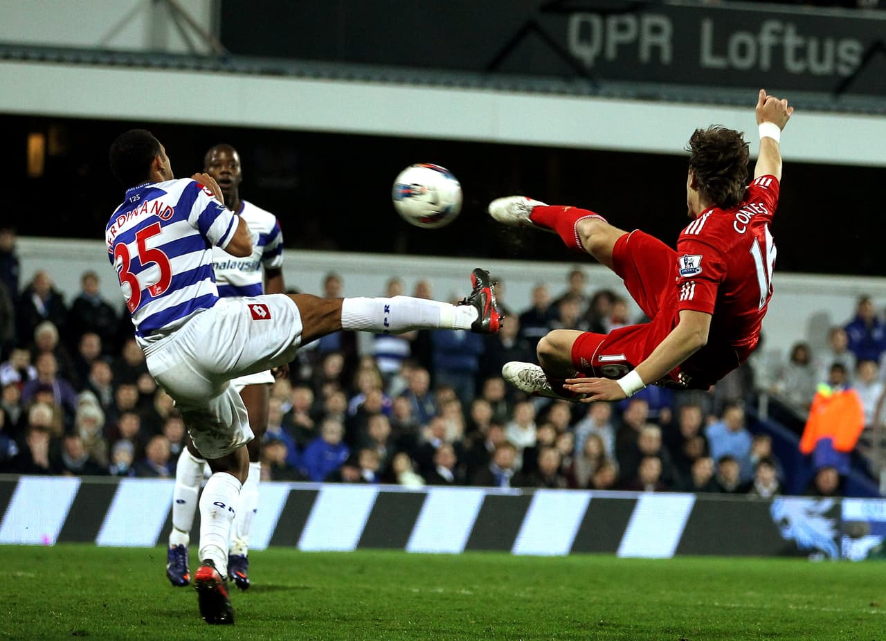 Al 54’ Coates abría el marcador para los ‘Reds’ y 18 minutos más tarde Kuijt, con asistencia de Downing, pondría el complicado 2-0 para los locales.