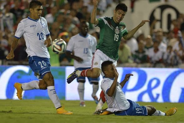 Oribe se ha convertido en los últimos años en un titular indiscutible en la selección, pues la entrega del delantero y su nivel nunca han dejado que desear con el Tri en Mundial, Copa Oro y Juegos Olímpicos.