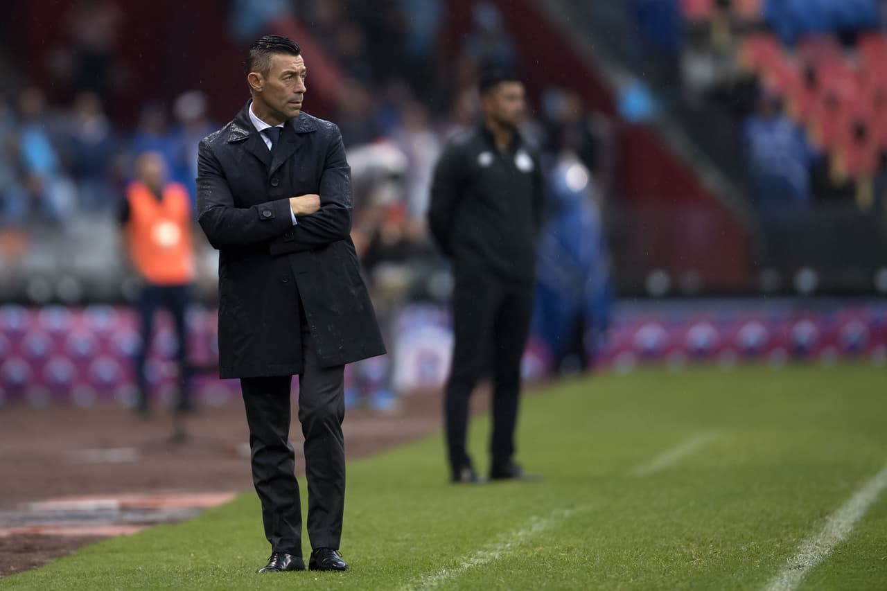 Caixinha agradece a Corona el empate