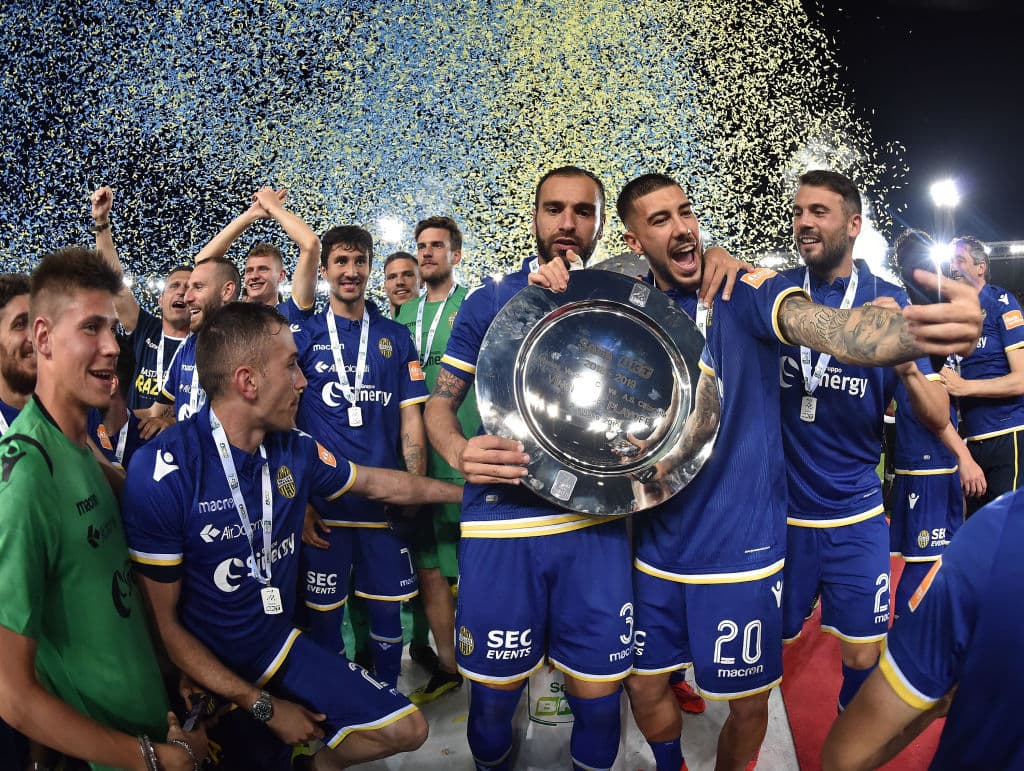 Los otros equipos que acompañarán como nuevos integrantes de la Serie A junto con Hellas Verona son el campeón de la Serie B, el Brescia, y el subcampeón, Lecce.