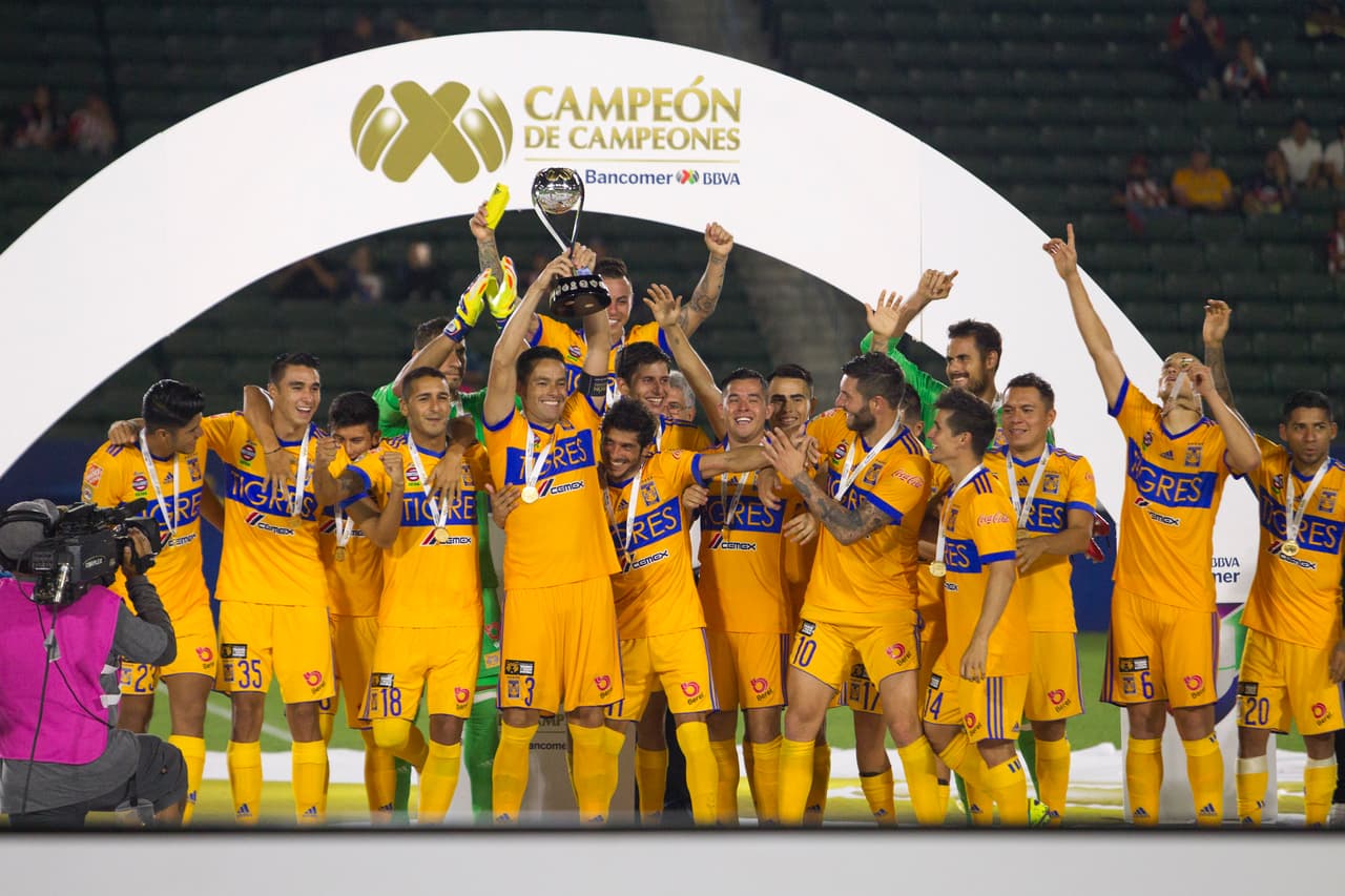 El cuadro felino se convirtió en Campeón de Campeones al derrotar a Chivas.