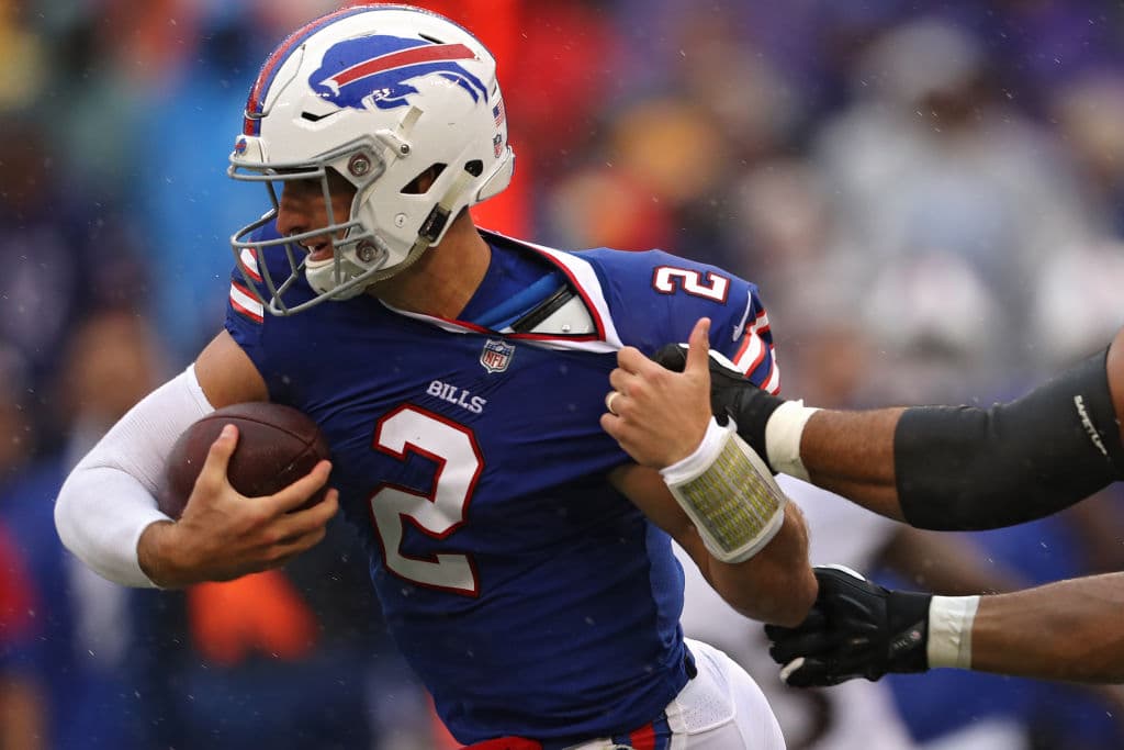 32) 
<b>Buffalo Bills</b>. No sería válido decir que están al nivel de un equipo colegial, sería injusto para Ohio State o Alabama. La actuación que dieron, al perder 47-3 ante Baltimore, fue te-rri-ble.