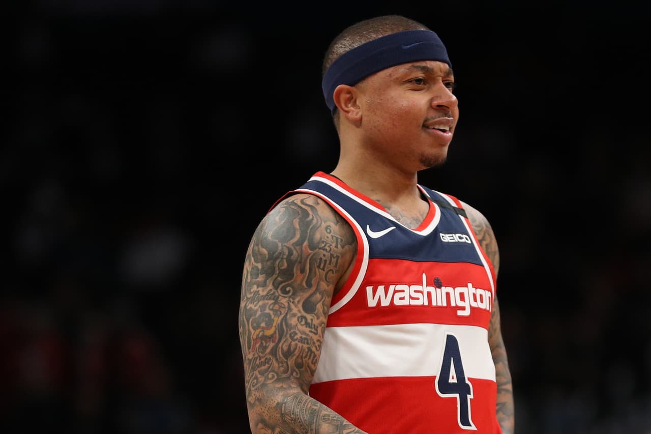 Isaiah Thomas pasa a los LA Clippers.