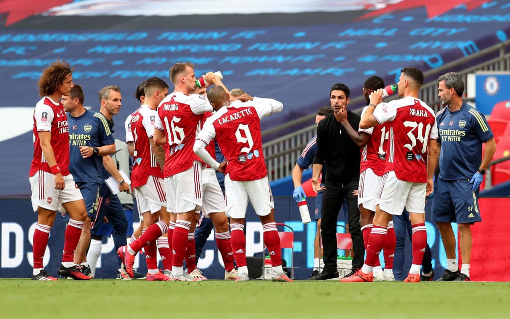 La primera importante de Arsenal llegó a los 15’ del juego; los ataques de Chelsea no cesaban.