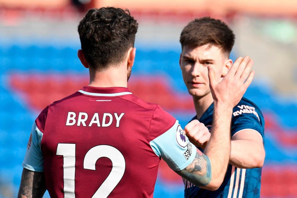 Con goles de Chris Wood (39’) y Aubameyang (6’), Burnley y Arsenal igualaron para llegar a 30 y 38 unidades. Los de Mikel Arteta se jugarán la vuelta de Octavos de la Europa League ante Olympiacos a media semana.