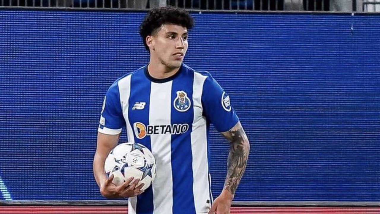 Jorge Sánchez se lesiona previo al Benfica vs. Porto