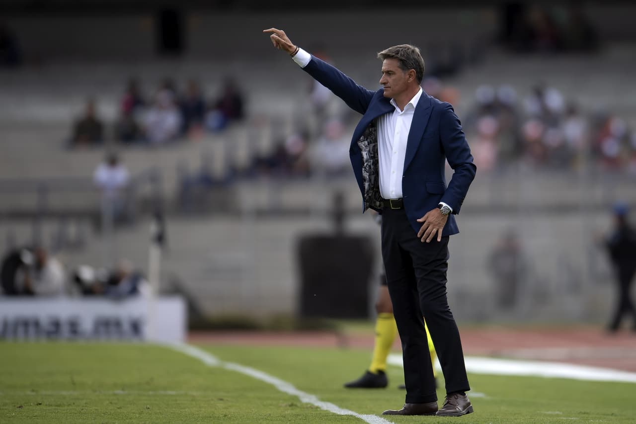 Michel González | El último timonel universitario llegó para dirigir desde la fecha uno del Apertura 2019. Concluyó el torneo sin liguilla en la decimotercer posición. Debido a la pandemia, el Clausura 2020 se suspendió con diez jornadas disputadas. El conjunto universitario ocupaba la sexta posición con 15 unidades.