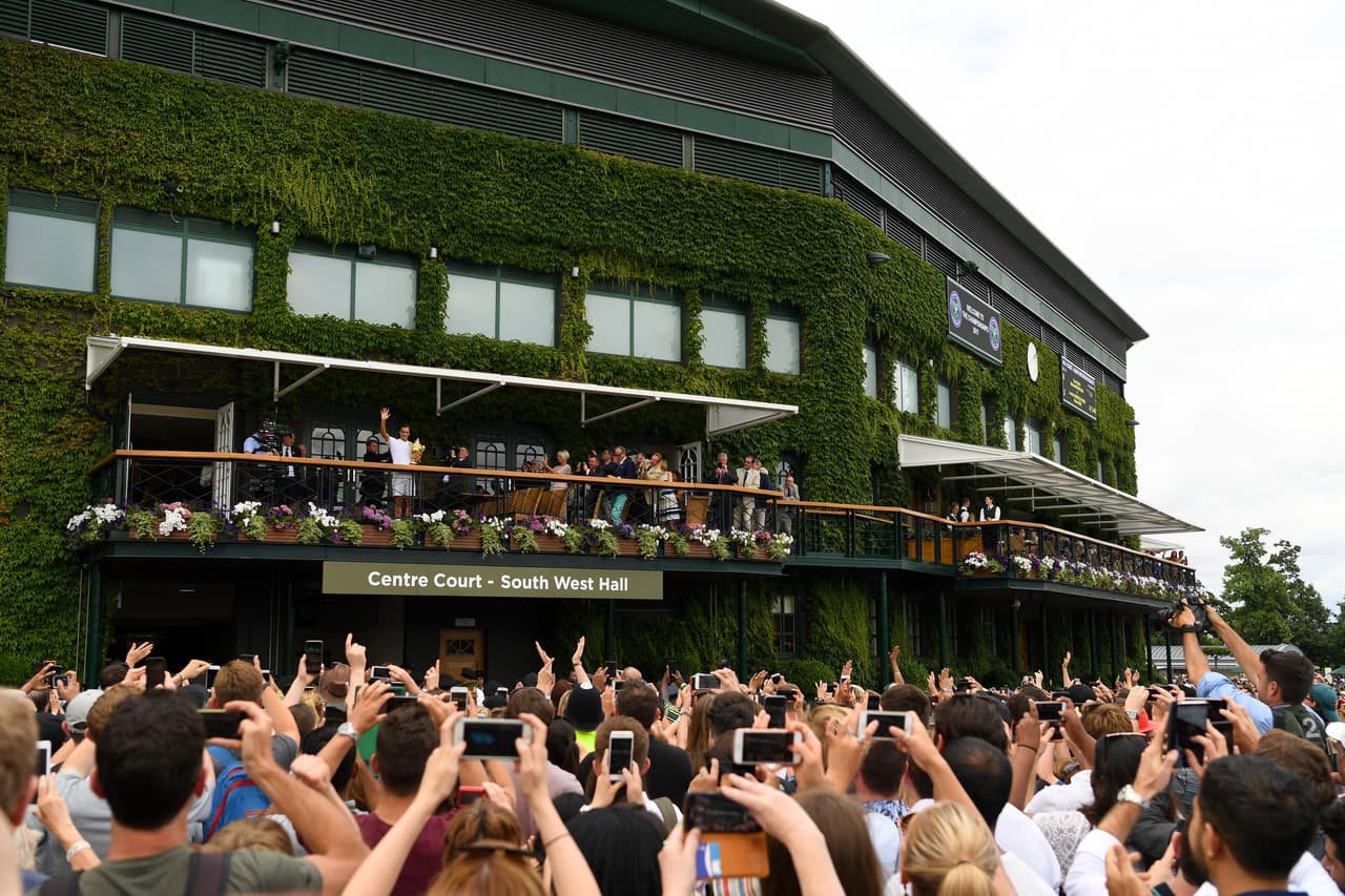 Roger Federer (8 en Wimbledon) y Rafael Nadal (10 en Roland Garros) son los tenistas con mayor dominio en la historia de un Grand Slam