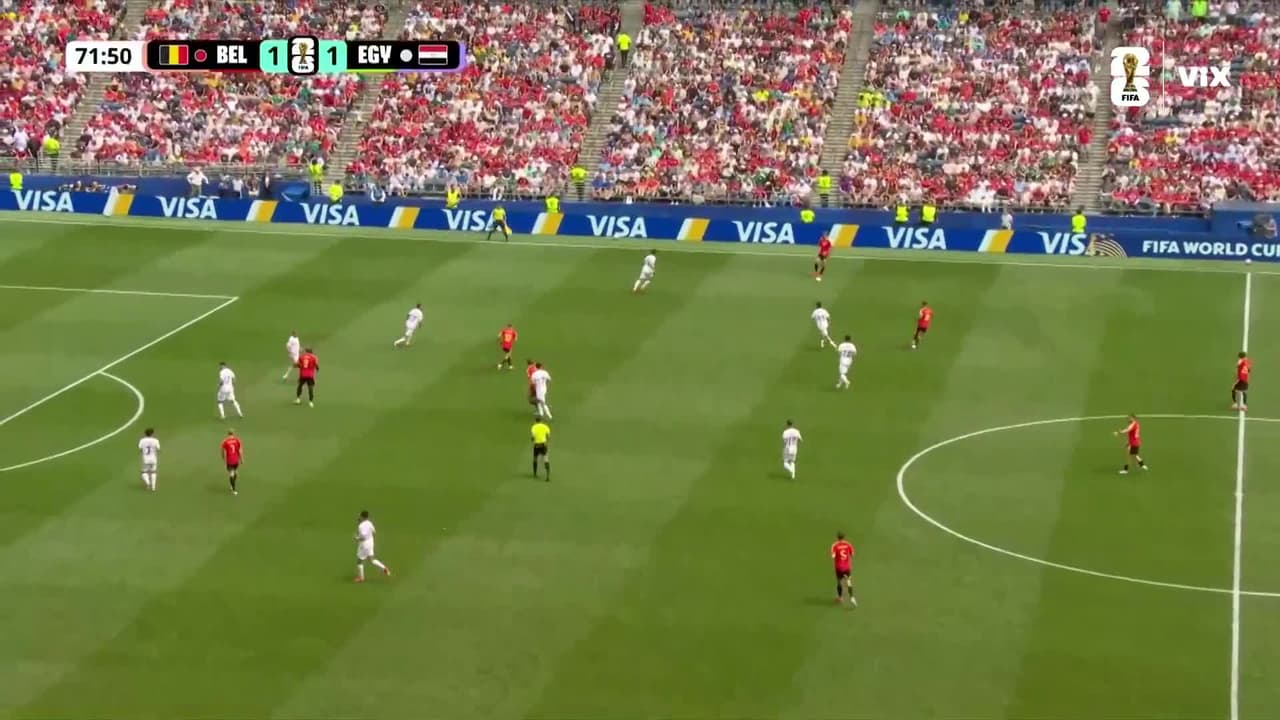 ¡TIRO ATAJADO! disparo por Thomas Meunier.