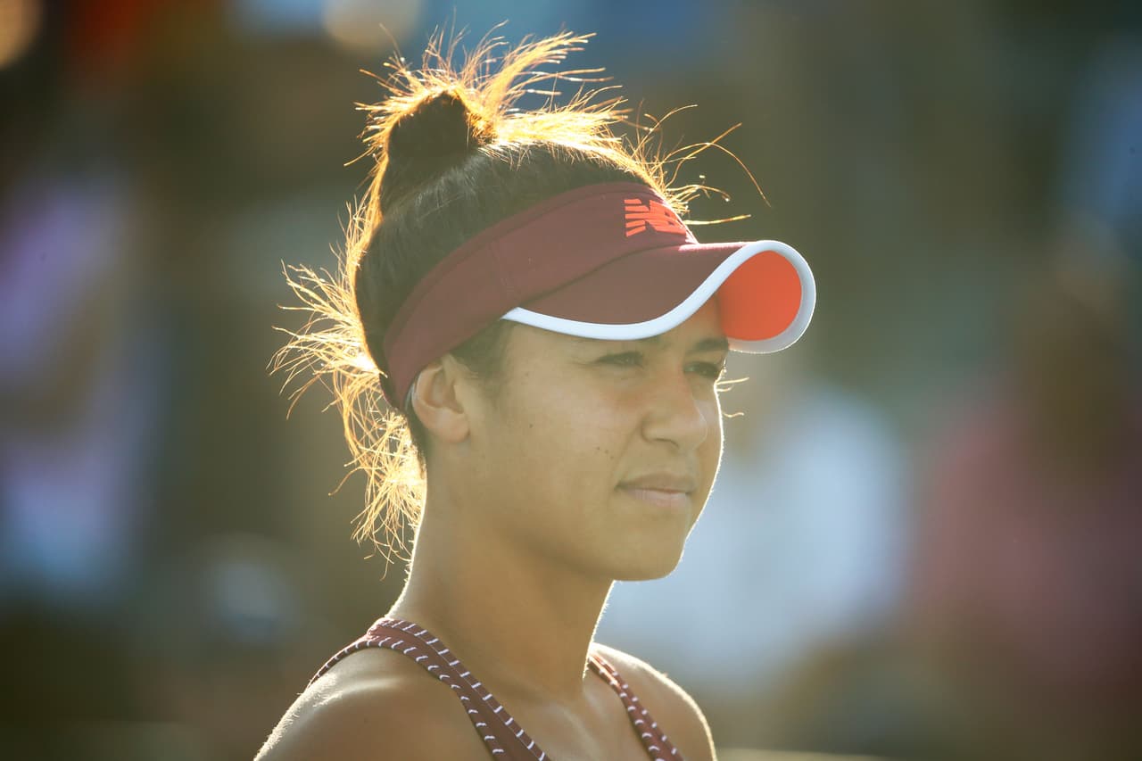 La británica Heather Watson, eliminada en primera ronda, no tiene la presencia física de una europea, pero su cuerpo atlético de piel canela y su bello rostro hacen que no pase desapercibida.