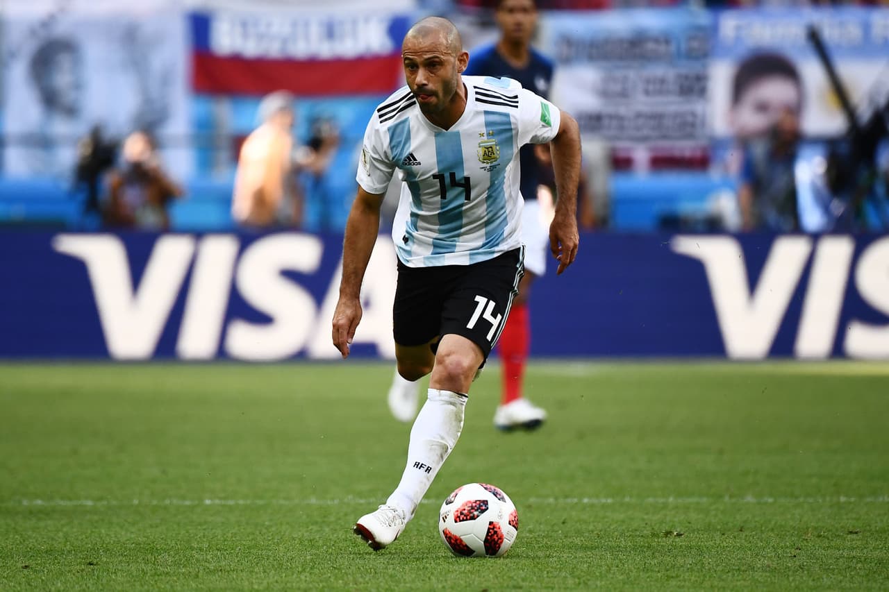 <b>Javier Mascherano (Argentina) - </b>El 'Jefecito' se despidió de la Albiceleste tras la eliminación en octavos de final a manos de Francia. Fueron 15 años en los que jugó 147 partidos y marcó tres gol. Además logró subcampeonatos en Brasil 2014 y en las Copas América.