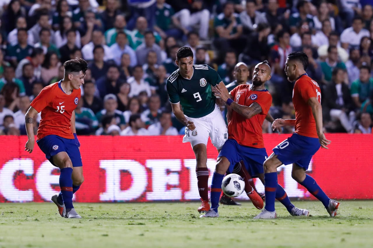 <b>Raúl Jiménez (6)</b>: Partido muy complicado para Raúl. Nunca conectó con Tecatito ni Chucky y jamás tuvo una a modo.