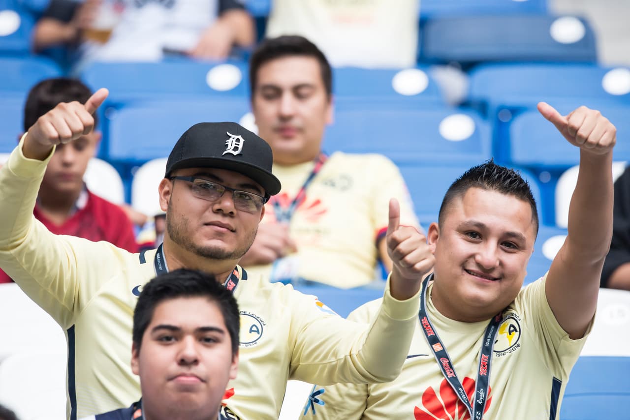 Así se vivió el colorido de la afición en la Jornada 12