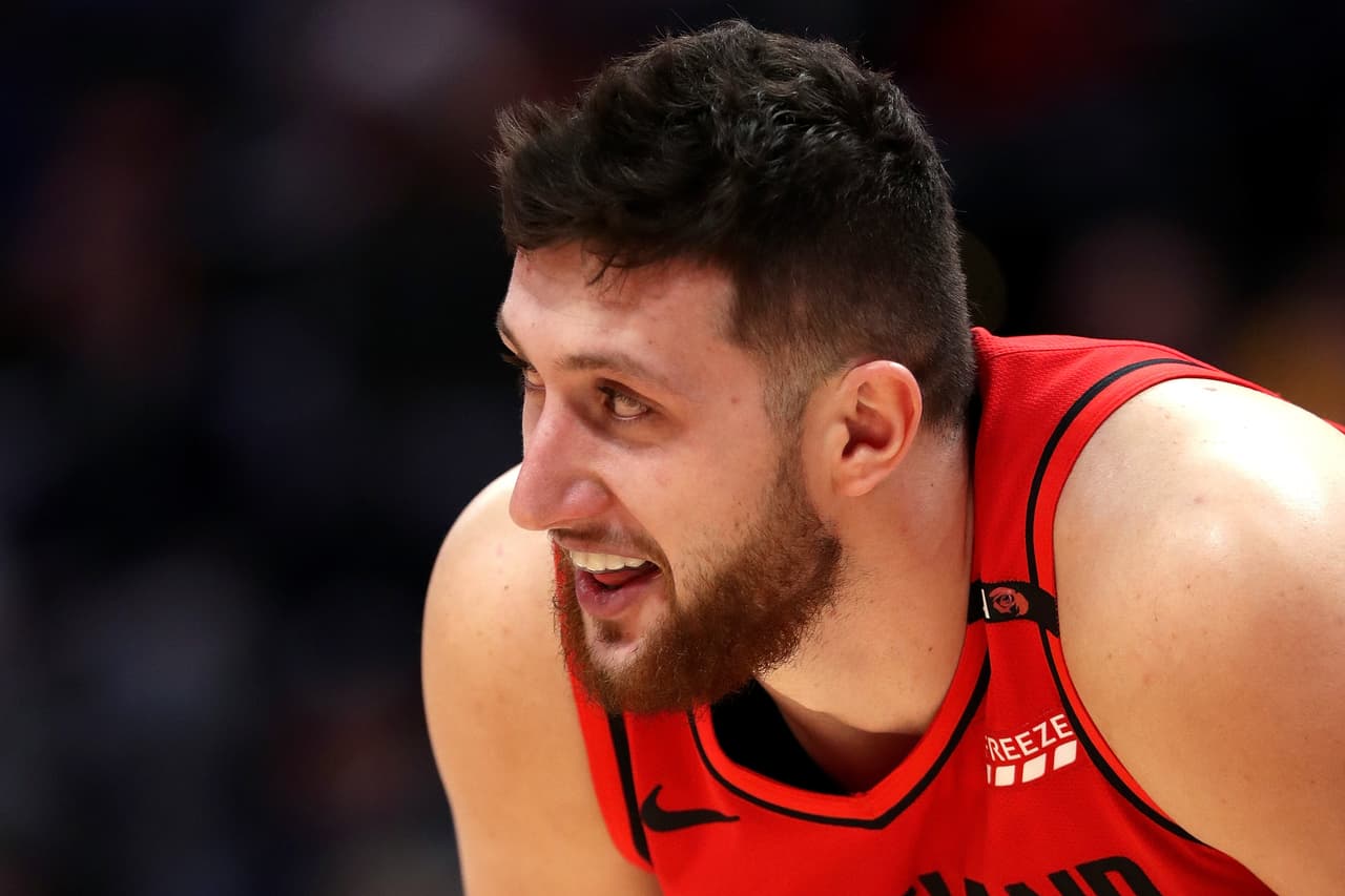 Jusuf Nurkic (Bosnia) tampoco se clasificó con su país al Mundial en suelo asiático.